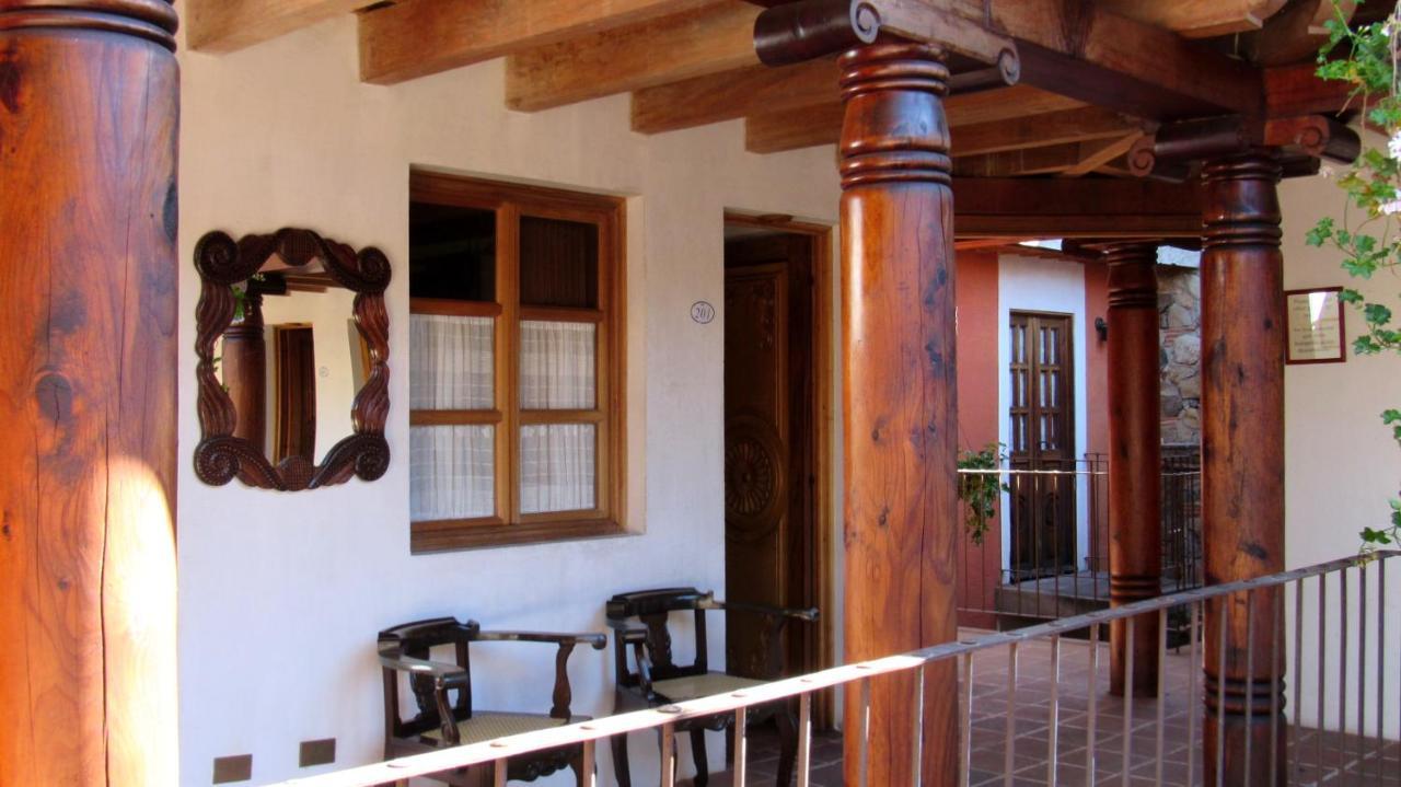 Hotel Candelaria Антигуа-Гватемала Экстерьер фото